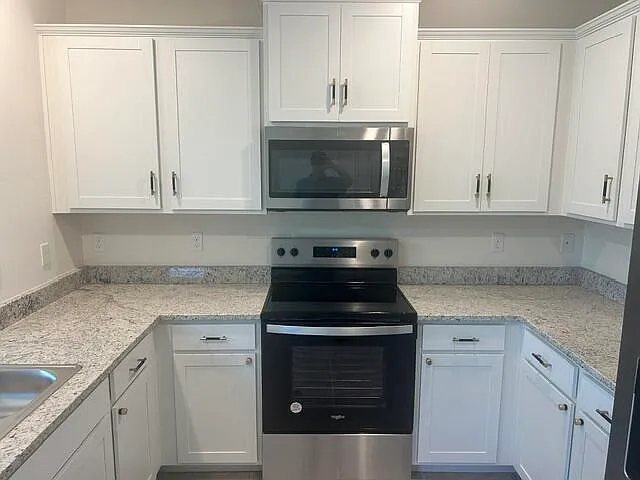 12152 SW Rimini Way — Photo 19