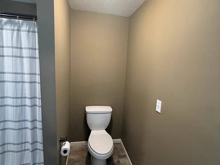 3601 NW 85th Ter — Photo 16