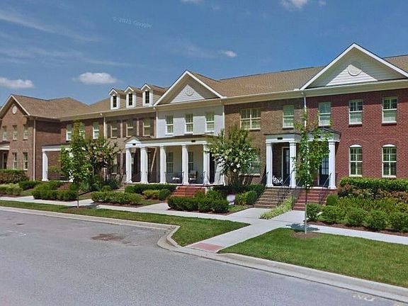 3rd image of 2320 Clare Park Dr