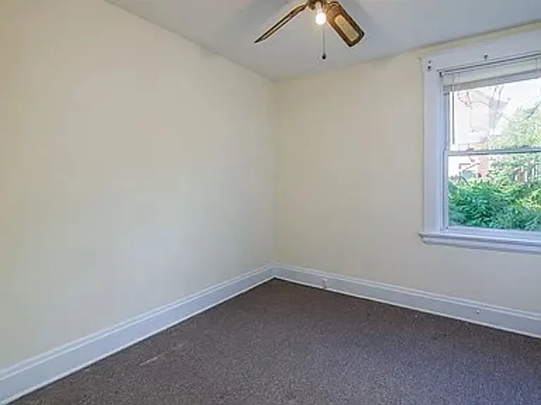 2318 Chickasaw St — Photo 12