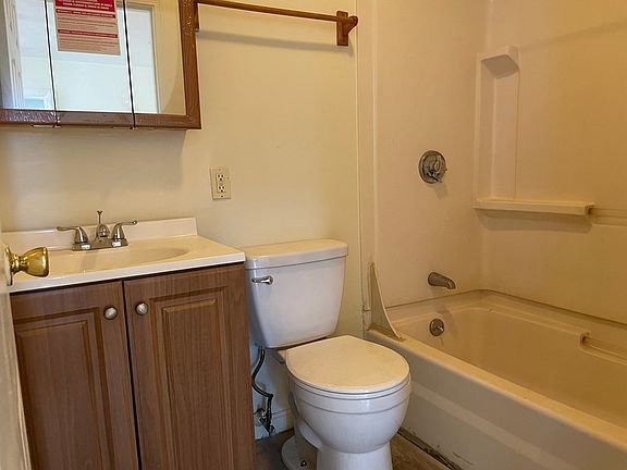 4th image of 714 Shawmut Ave APT 2