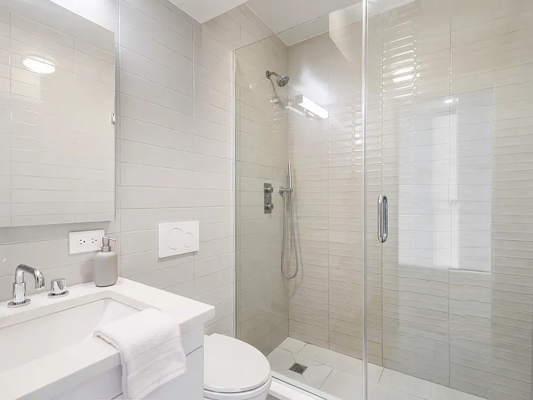 458 W 20th St #4D — Photo 7