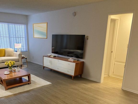 1 Bedroom 1 Bath - Unit 104