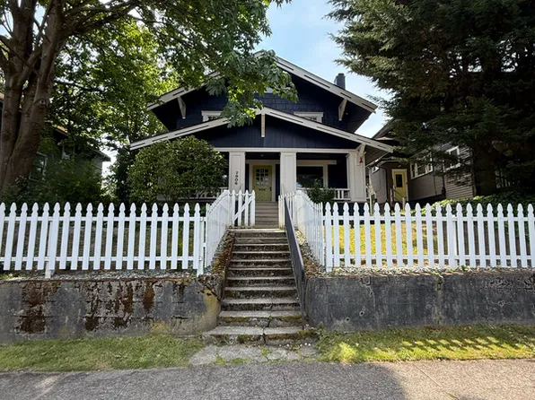 2906 N 21st St APT 2, Tacoma, WA 98406