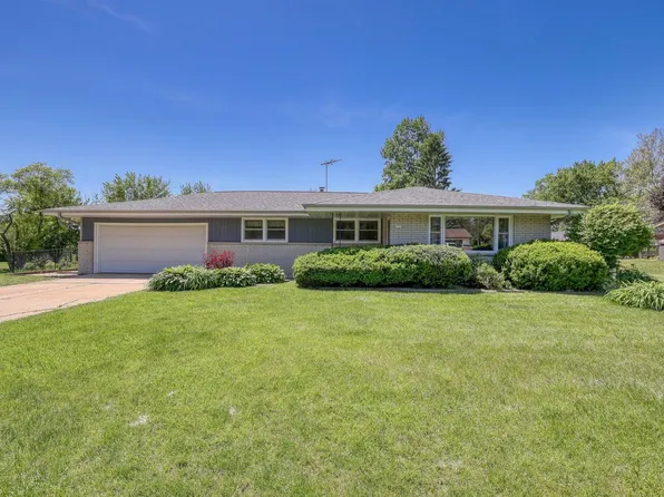 4525 South Harland DRIVE, New Berlin, WI 53151