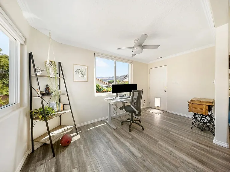 260 W 210 South Cir — Photo 15