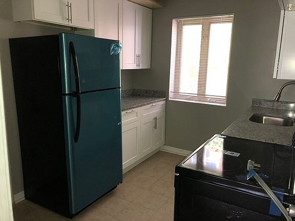 5th image of 2026 E 72nd Pl #2B