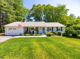 40 Alder Rd, Simsbury, CT 06070