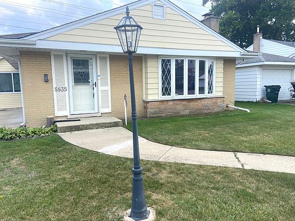 2nd image of 5835 W Emerson St