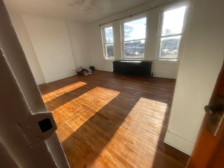705 Fountain Sq #6 — Photo 5
