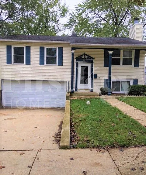 381 E Montana Ave — Photo 1