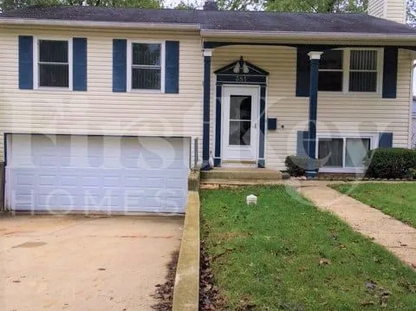 381 E Montana Ave, Glendale Heights, IL 60139