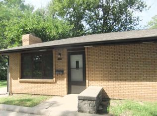 537-539 W Mary St, Beatrice, NE 68310