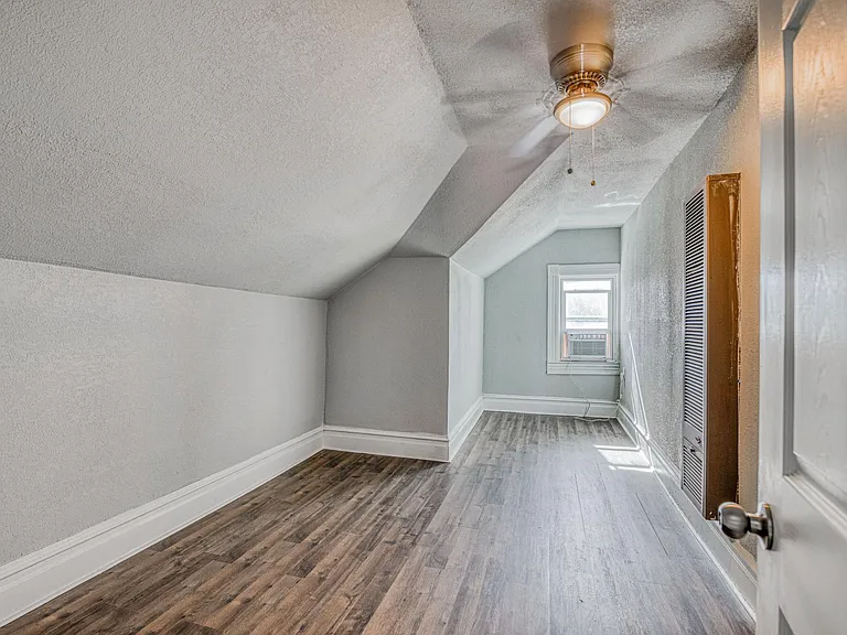 1123 Myrtle Ave #1B — Photo 18