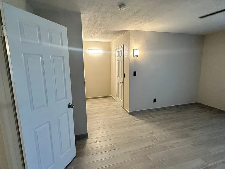 5805 W Evans Dr — Photo 24