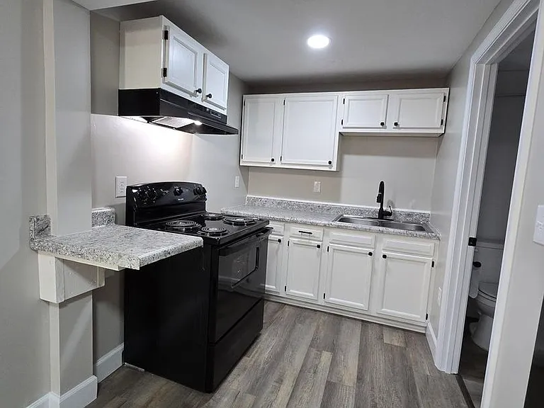 29 McCulloh St — Photo 5