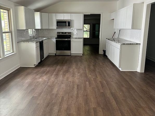 1120 W 24th St