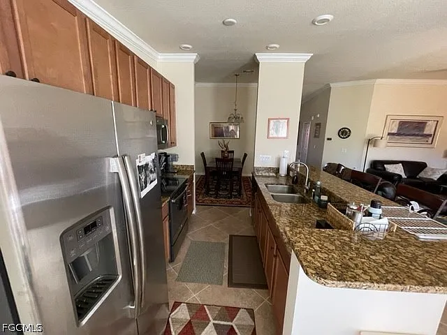 2 bed, 2.0 bath, 1345 sqft, $4,500 — Photo 2