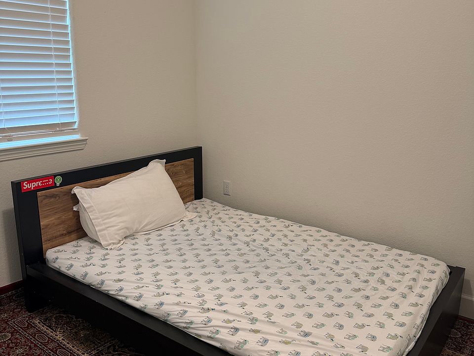 2nd image of 5594 Harveston Way