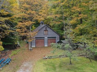 2023B Lands End Rd, Huletts Landing, NY 12841