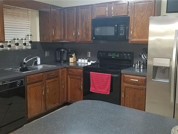2nd image of 200 E Yuma Ave APT 15