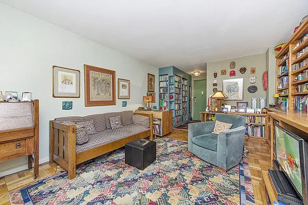 Sold by Keller Williams NYC | media 13