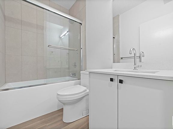 5th image of 12126 102nd St NW