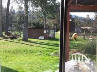 275 E Woodside St, Grants Pass, OR 97527