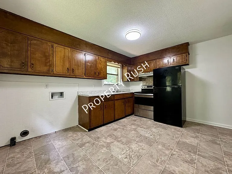555 E Garden Farm Rd #B — Photo 9