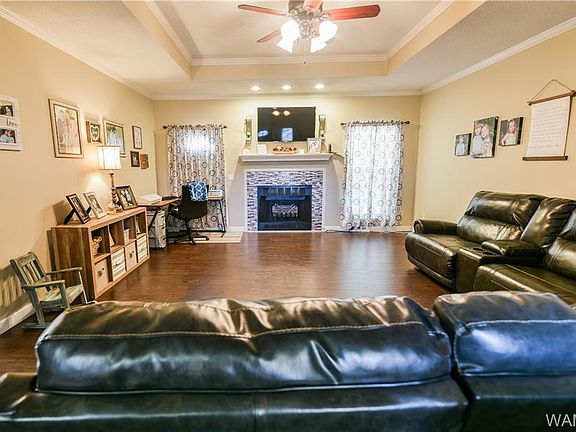 5th image of 15946 Stoneridge Dr