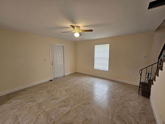 3rd image of 401 SE 20th St #1