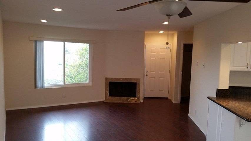 Living rm - View