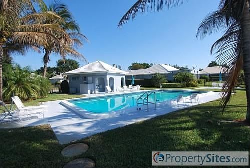 3rd image of 2 Bahia Dr