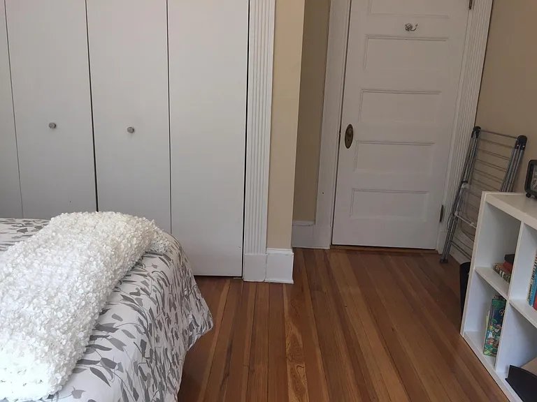 483 Washington St — Photo 8