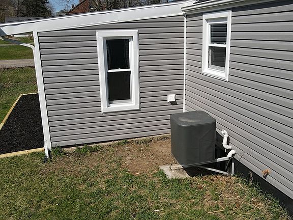 4th image of 352 Remy Ave