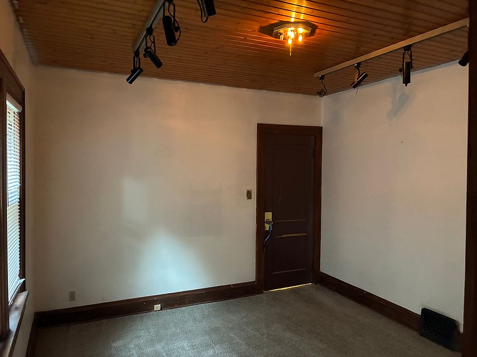 1st image of 2620 N 51st St