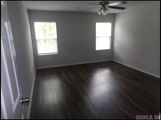 2424 Vivian Dr — Photo 6