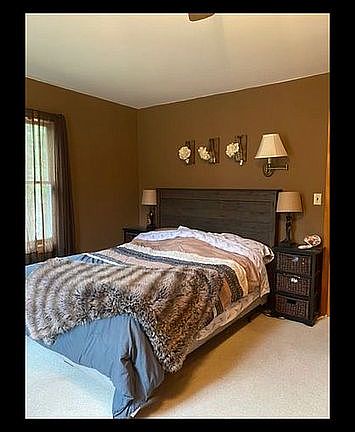4th image of 17870 Pineview Dr