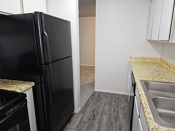 5th image of 980 Holli Springs Ln APT C