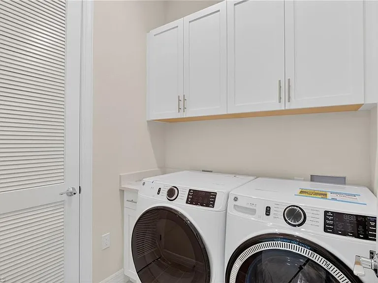 286 Indies Dr E #202 — Photo 7
