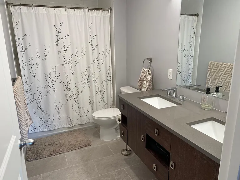 15 Guild St #403 — Photo 8