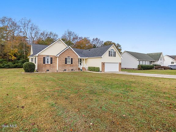 3rd image of 110 Brumsey Landing Drive