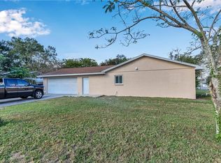 2309 S Kingsway Rd, Seffner, FL 33584