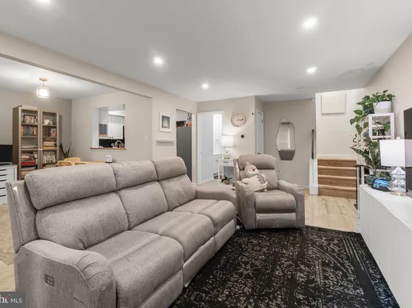 3603 Fenwick Ln, Mount Laurel, NJ 08054