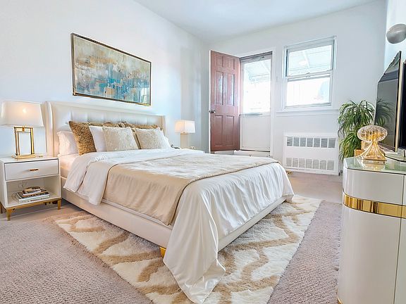 3rd image of 25-25 43rd St #2R