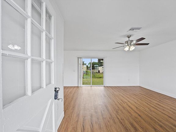 3rd image of 14823 SW 171st Drive