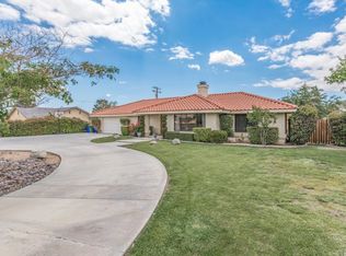 19905 Seneca Rd, Apple Valley, CA 92307