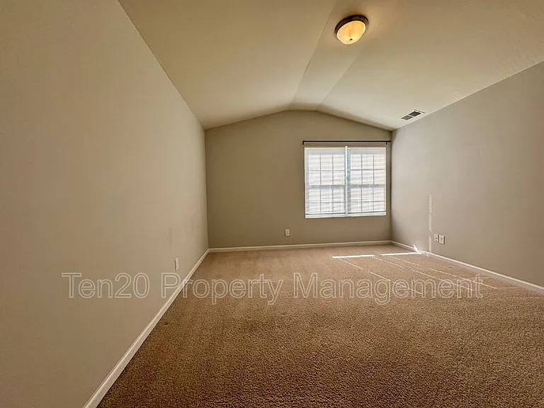 753 Compass Trl — Photo 9