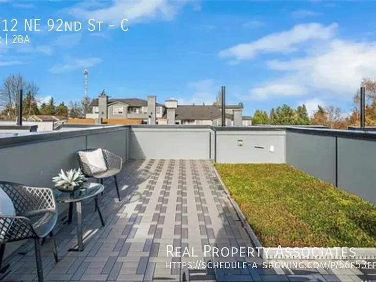 1012 NE 92nd St #C — Photo 20