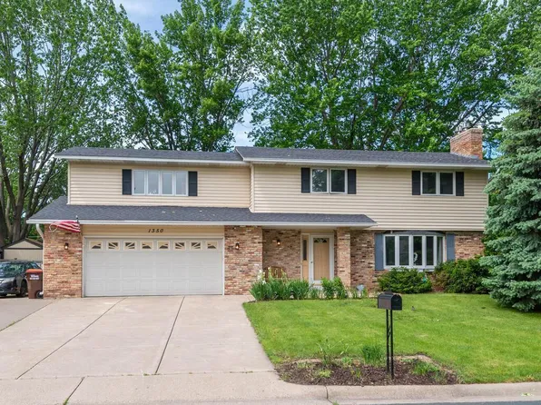 1350 Hillside St, Hastings, MN 55033